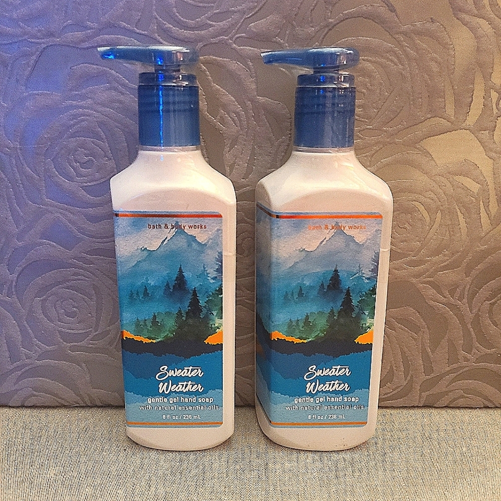 Bath & Body Works 2 Sweater Weather Gel Hand Soaps - Picture 1 of 1
